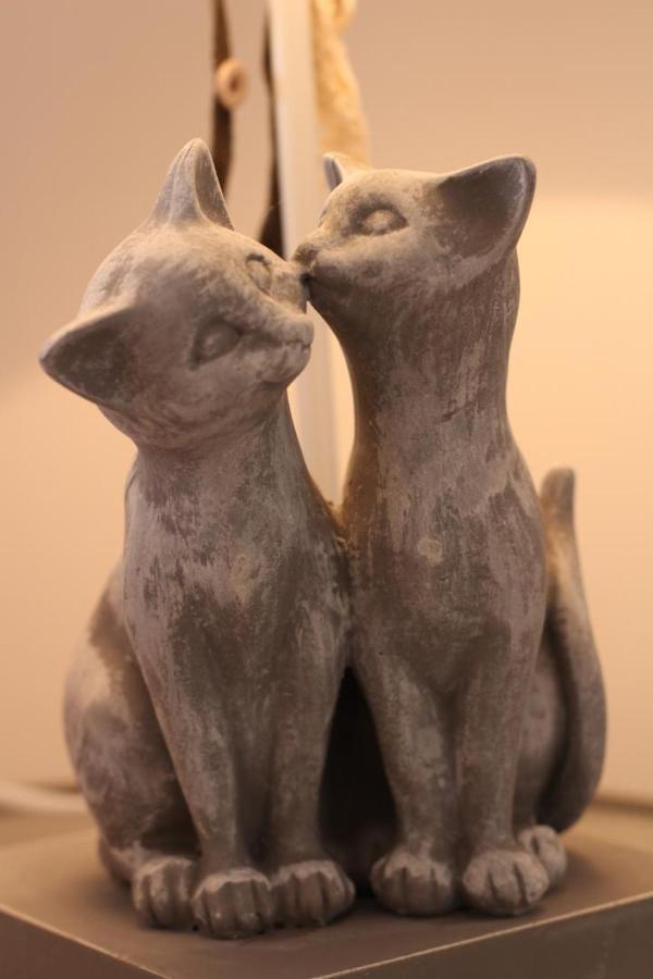 Au Coeur Du Chat Perche Arnay-le-Duc Exterior photo