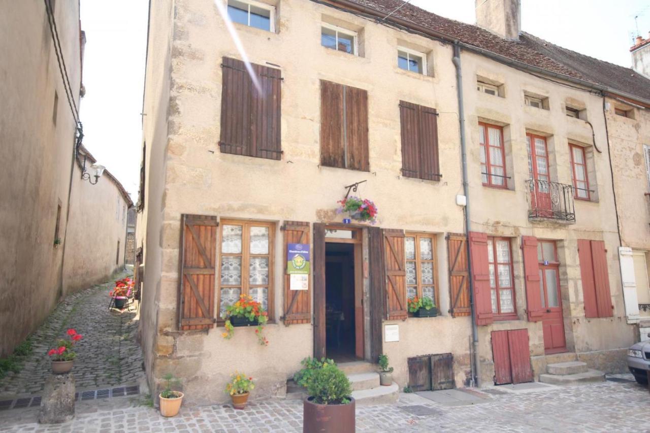 Au Coeur Du Chat Perche Arnay-le-Duc Exterior photo