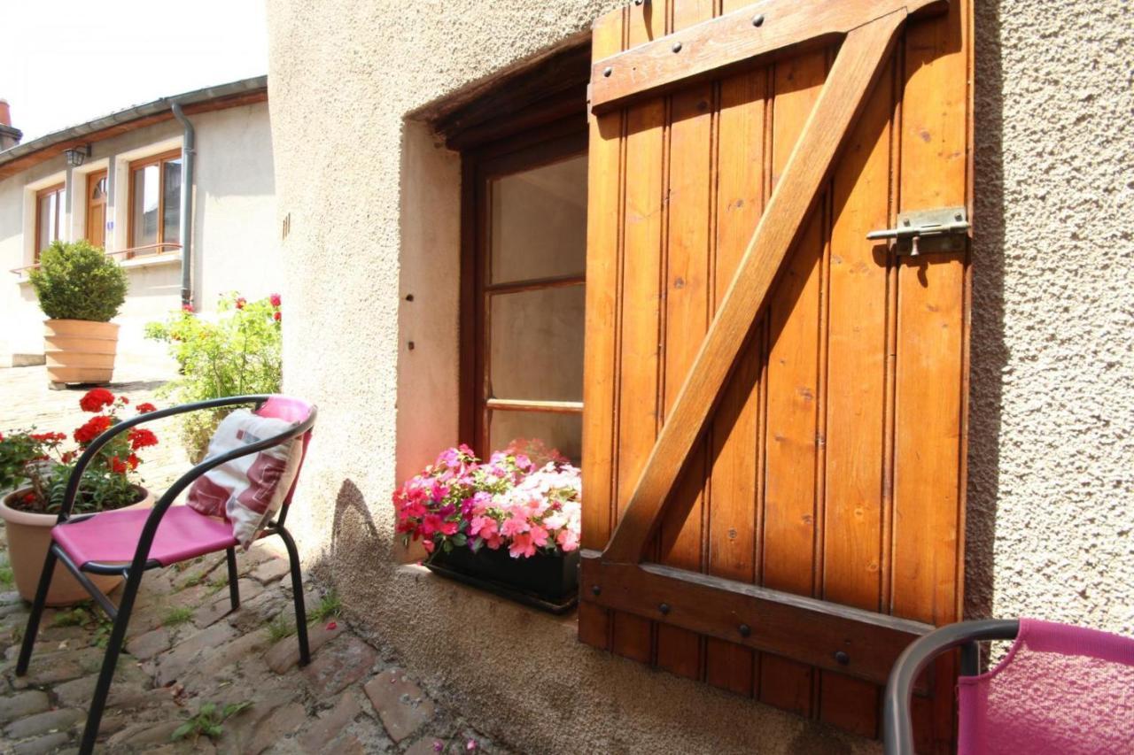 Au Coeur Du Chat Perche Arnay-le-Duc Exterior photo
